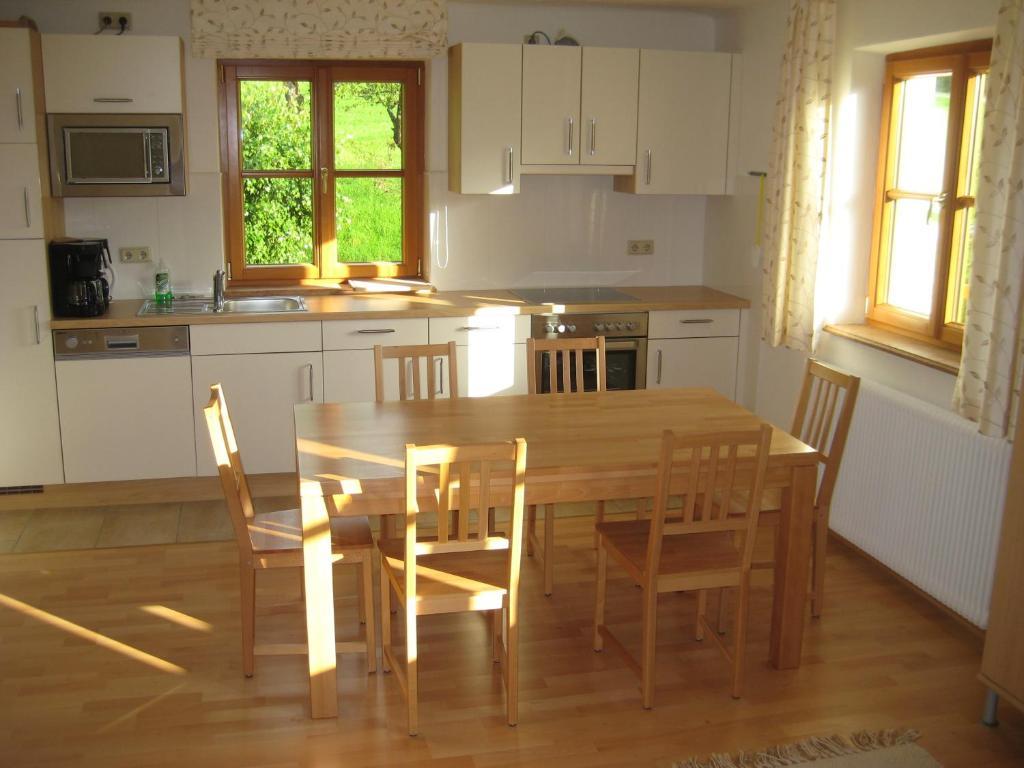 Apartments Spiegl Holzmann Bischofshofen Rum bild